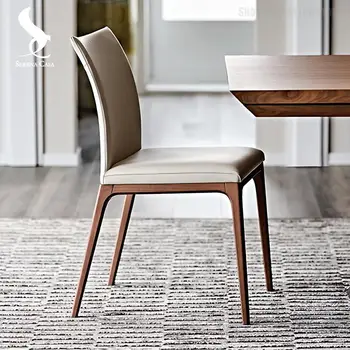 Трапезария стол от масивна дървесина е в скандинавски стил, модерен минималистичен стол в италиански стил, лесен Луксозен дом дизайнерски стол с облегалка Изображение